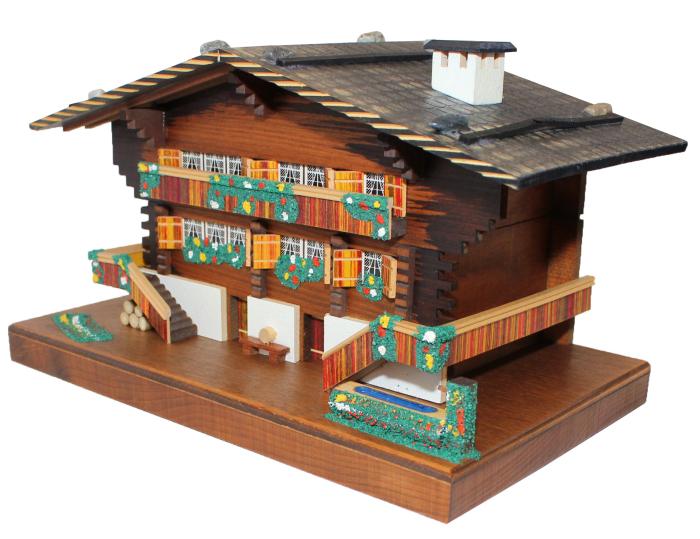 CH0016 Musikchalet Braun Matt